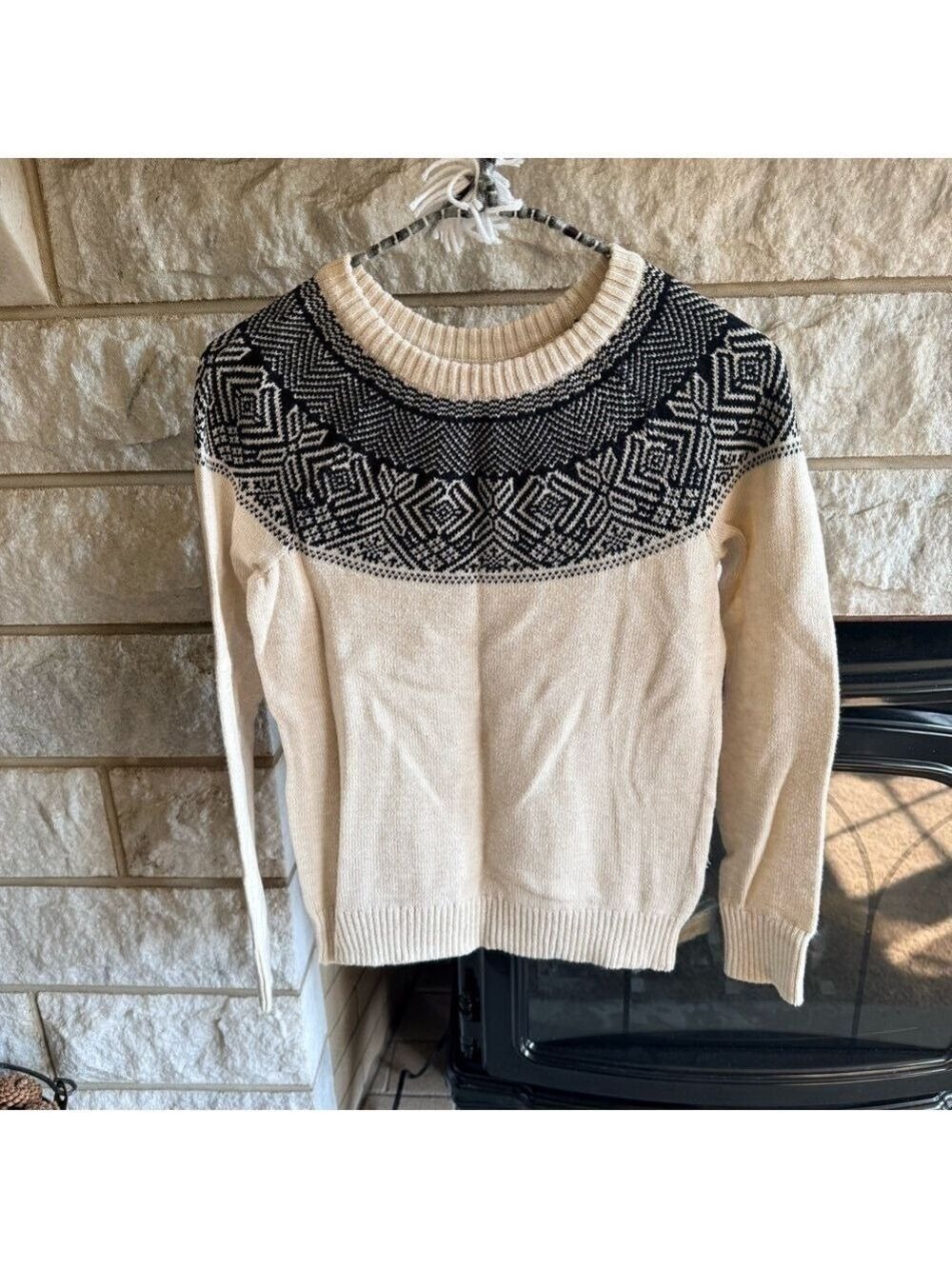 Croft & Barrow Geometric Sweater Black Cream XS
